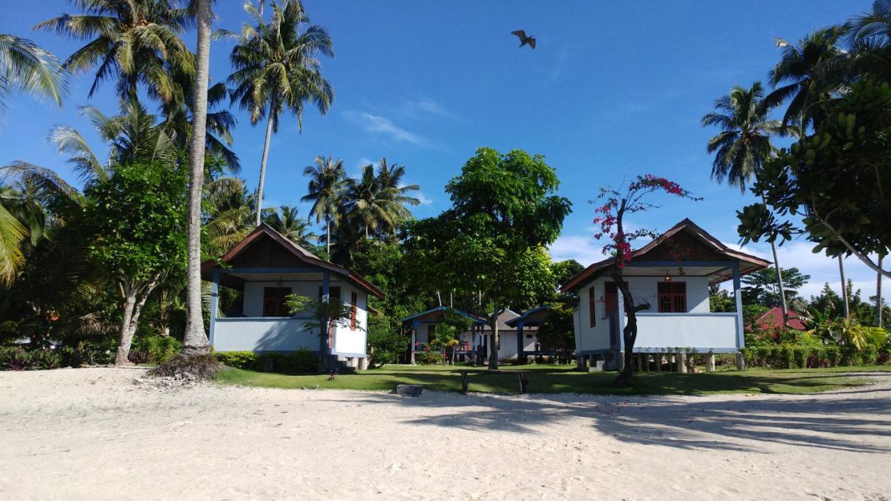 Lagudri New Raya - Nias Beach Bungalows מראה חיצוני תמונה